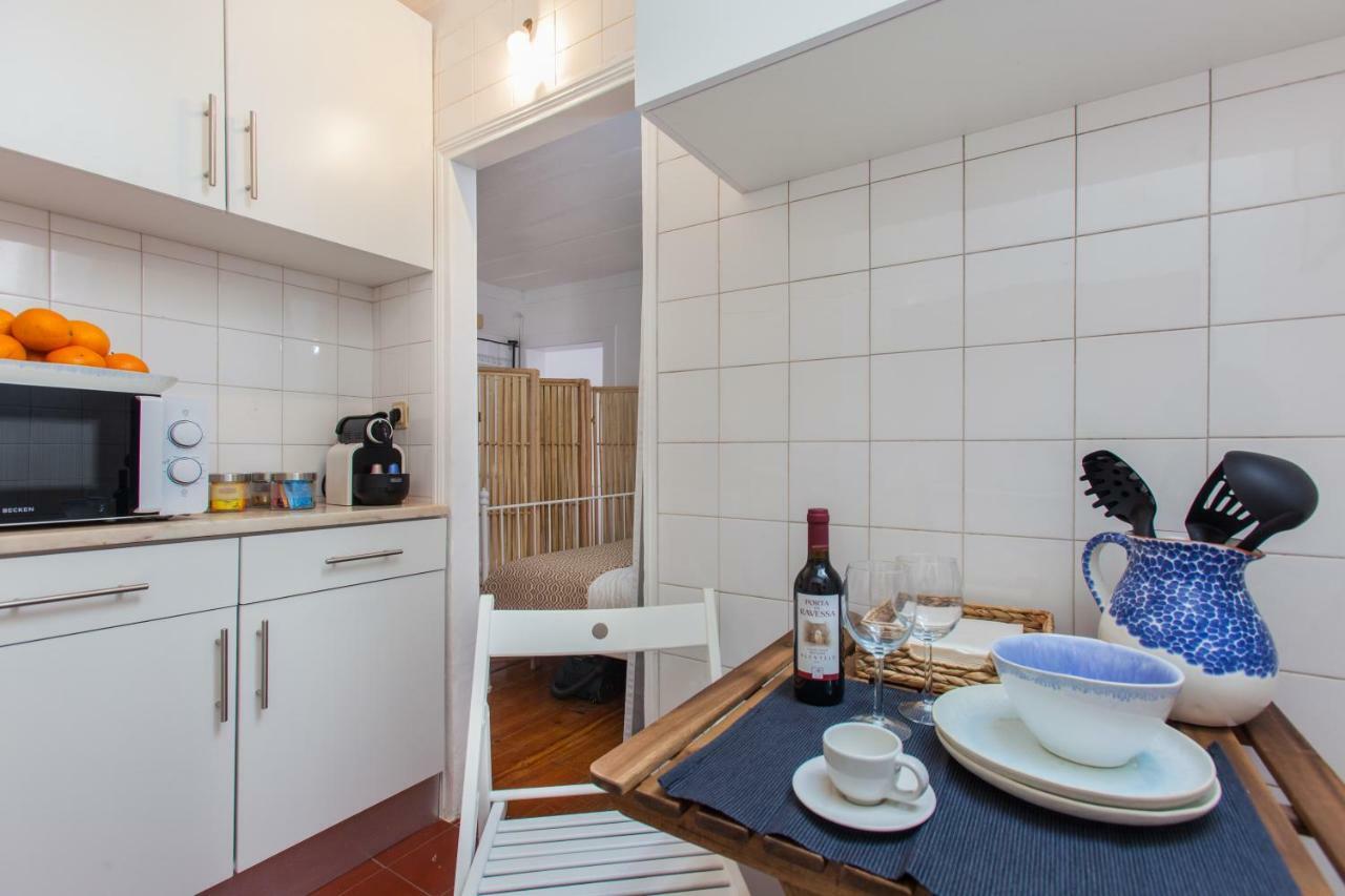 Apartment Alfama Sunny & Typical Apartment, By Timecooler *